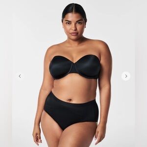 SPANX SPANXsmooth™ Suit Your Fancy
Strapless Bra